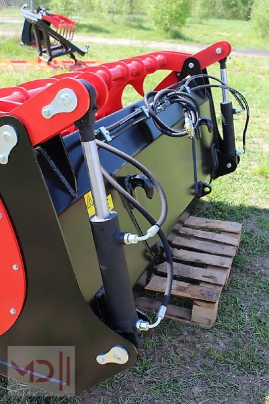 Frontladerzubehör van het type MD Landmaschinen AT Krokodilschaufel – gebogene Zähne | 1,6 m  - 2,5 m, Neumaschine in Zeven (Foto 10)